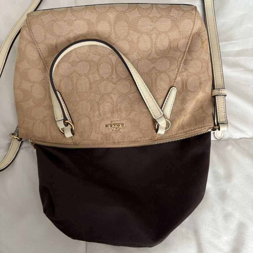 COACH Mini Kelsey Signature Logo Satchel Crossbody Light Khaki/Chalk Bag